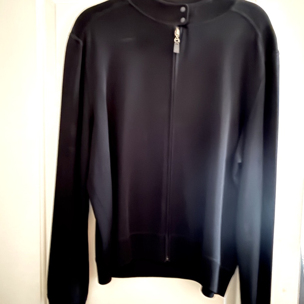 PleinAir Bomber Style in this Classic Knit Jacket.